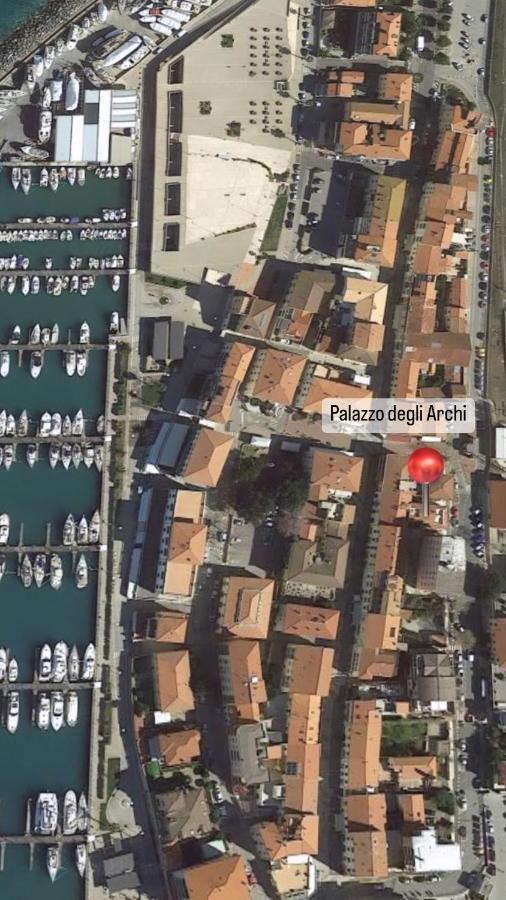Apartamento Palazzo Degli Archi San Vincenzo Exterior foto